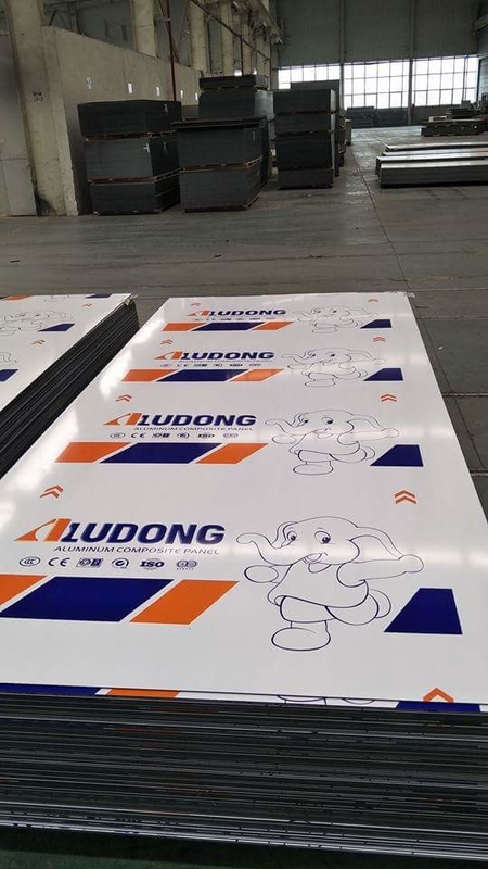 PVDF Aluminum Composite Panel With Nano-PVDF Coating And Self-Cleaning Nanometer Paint For Elegant Architectural Decoration And 15-