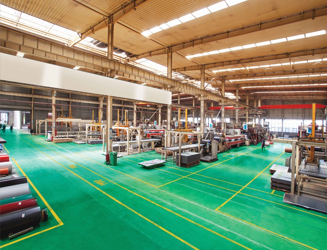 PE Aluminum Composite Panel With Fireproof Coating And Self-Cleaning Nanometer Paint For Long-Lasting Protection