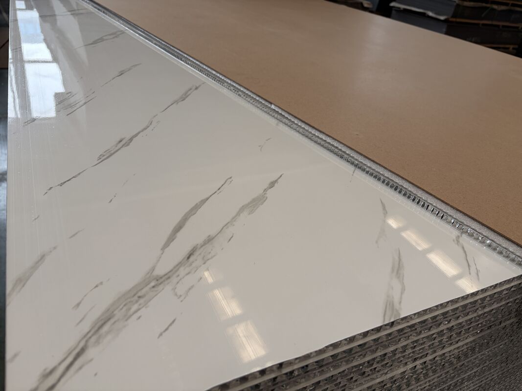 Aluminum Honeycomb Panel For ceilings,roofings, interior and extreior wall coverings