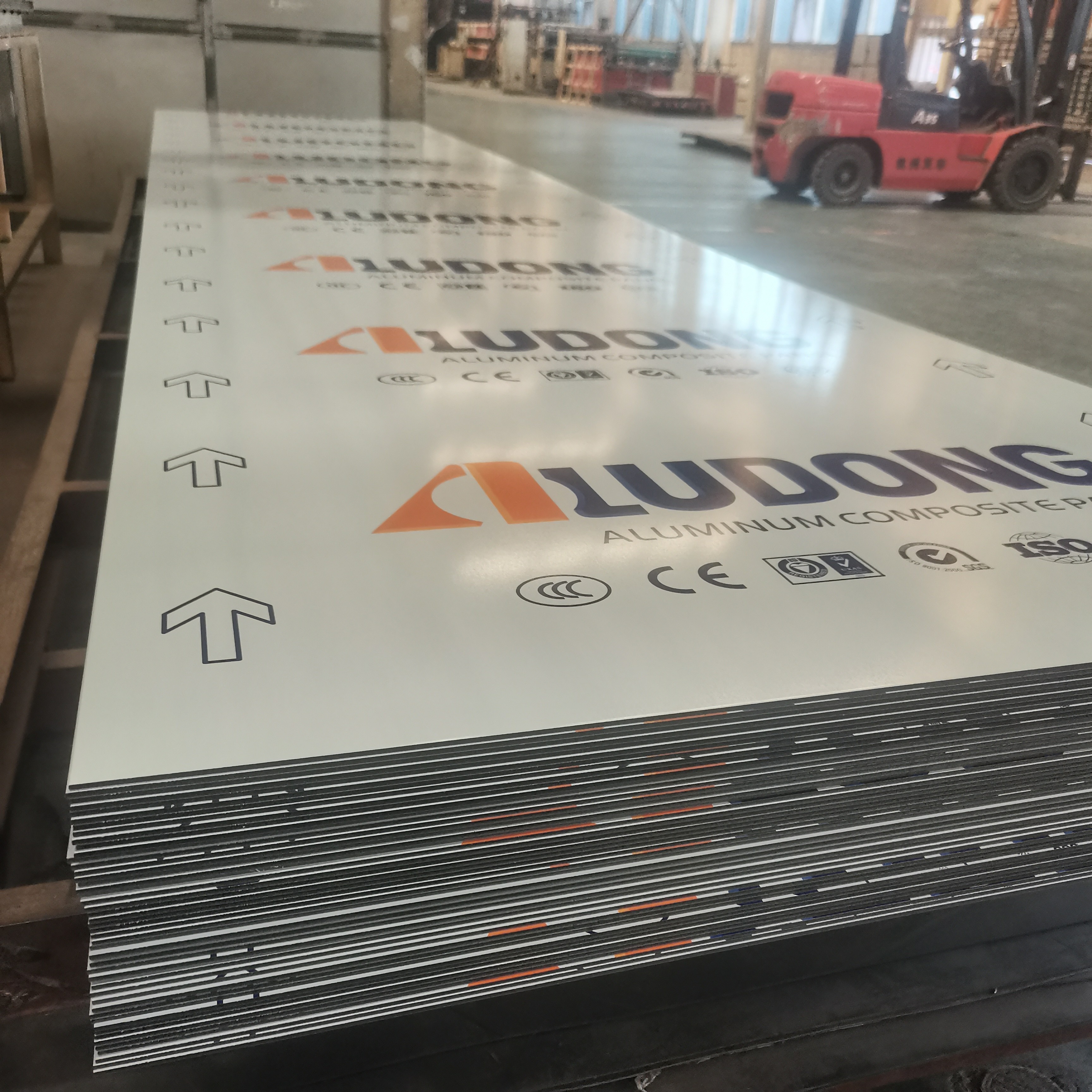 Fire Resistant B1 A2 Core PVDF Aluminum Composite Panel